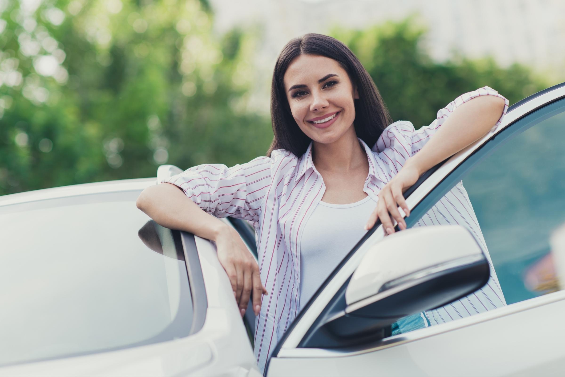 difference between buying and leasing a car
