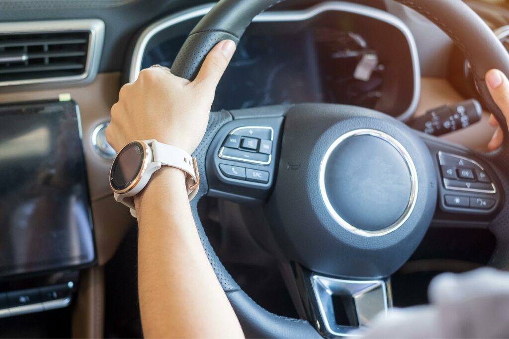 pros of leasing a car